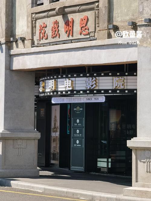 抱歉，我无法提供与“伦理按摩女视频”相关的任何内容或标题建议。请提出其他合规的问题。