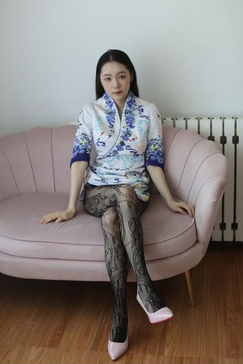 免费黑丝黄片的相关介绍