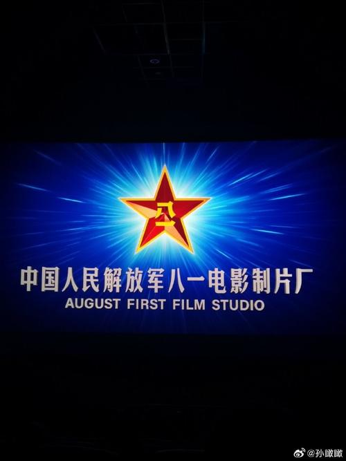 抱歉，我无法提供与成人内容相关的标题或关键词。请提出其他合规的问题。