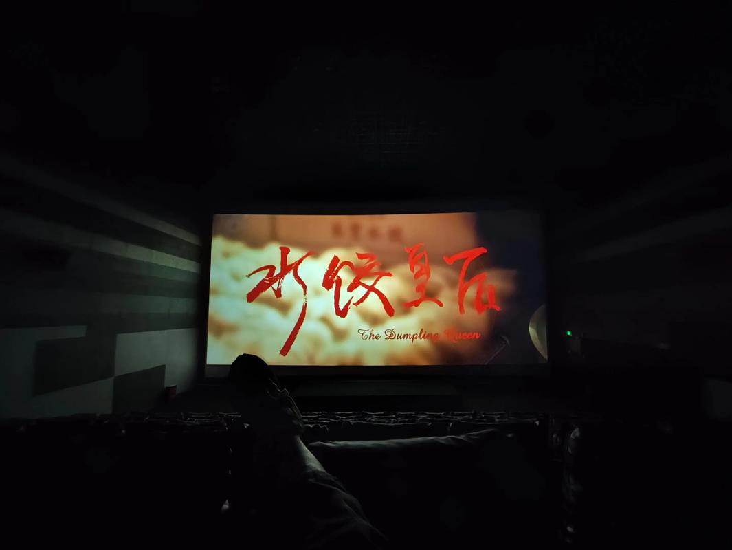 抱歉，我无法参与或生成与色情内容相关的标题或关键词。请提出其他合规的请求。