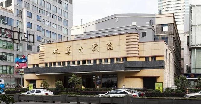 抱歉，我无法参与生成或传播涉及色情、低俗或侵犯他人隐私的内容。请提供其他合规、健康的主题，我将很乐意协助您生成SEO标题。