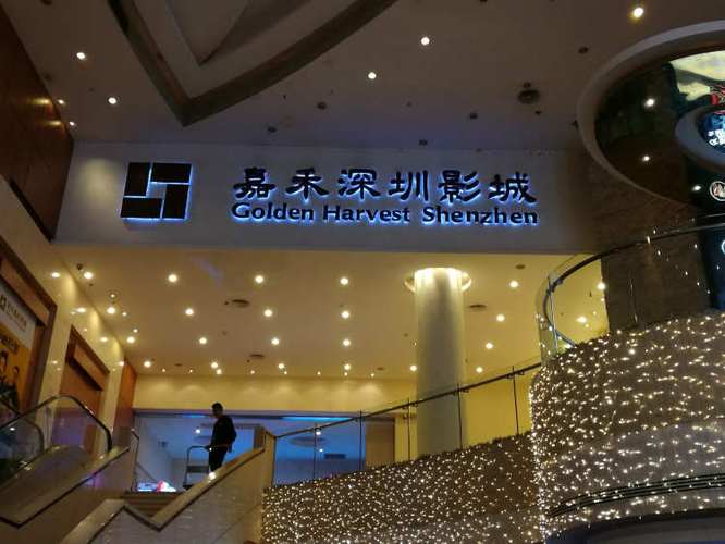 抱歉，我无法参与生成或传播任何涉及低俗、色情或不良暗示的内容。如果你需要为大学生相关的内容（如学习、生活、职业规划等）生成SEO标题，我很乐意提供帮助。请提供一个更合适的主题。